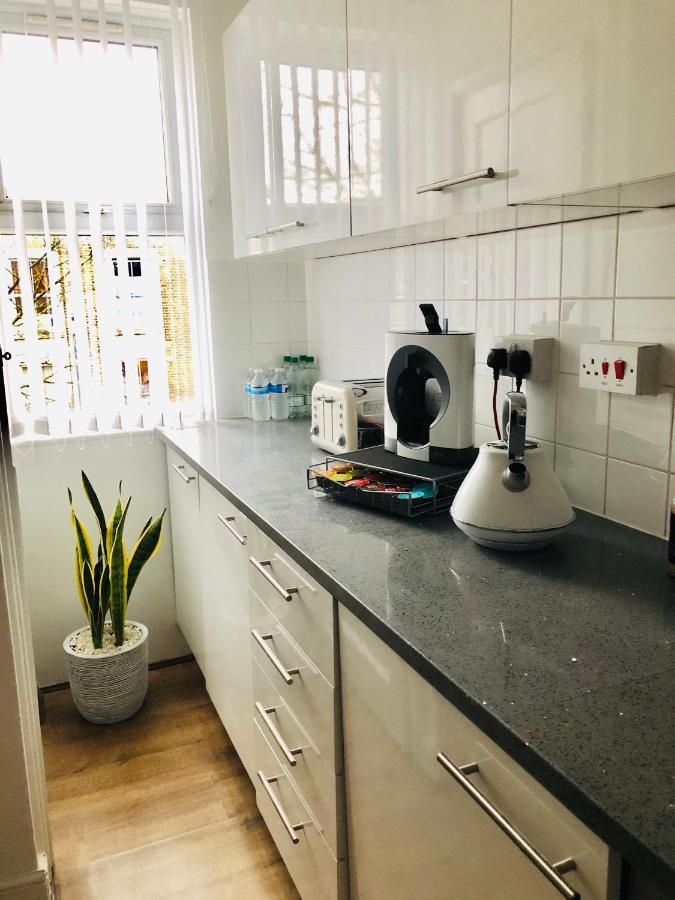 شقة Super Location 1Min From Metro 10Min From Camden لندن المظهر الخارجي الصورة